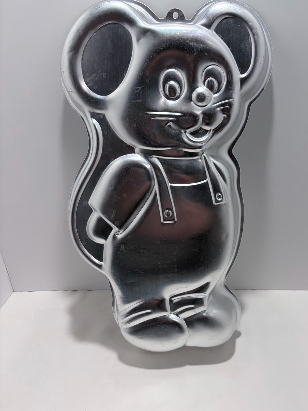 Wilton “ Little Mouse” Aluminum Cake Pan